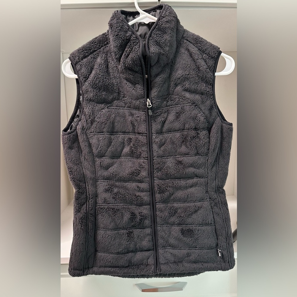 North Face Women's Mossbud Insulated Reversible Vest